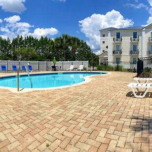30-A Inn & Suites